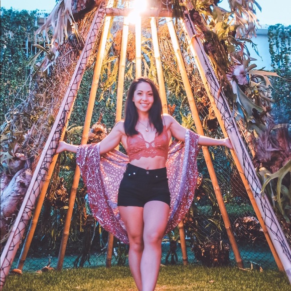 Meet your posher 🌙 ✨ - Picture 5 of 11